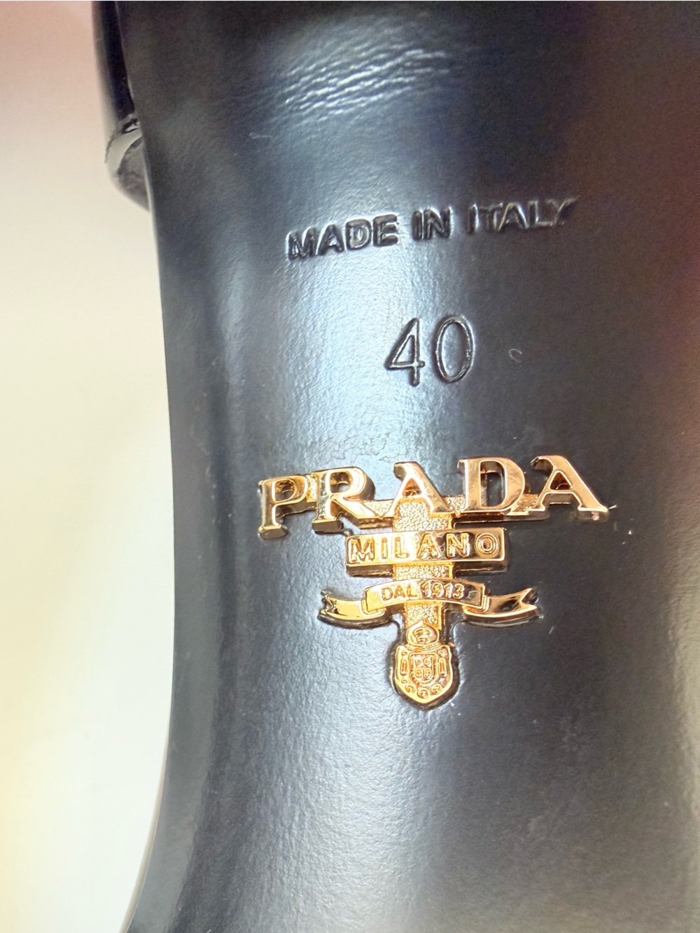 Prada Black Patent Leather Triangle Logo Mary Jane Pumps Square Toe Heel EU 40 - Picture 11 of 11
